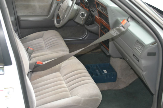 1994 Chrysler LeBaron - photo 8
