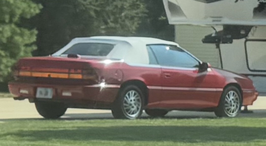 1994 Chrysler LeBaron GTC - photo 4