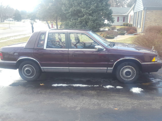 1994 Chrysler LeBaron LE Sedan 4-Door - photo 3