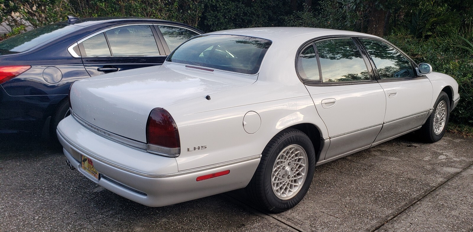 1994 Chrysler LHS - photo 7