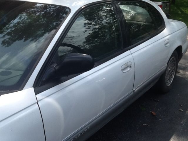 1994 Chrysler New Yorker Runs Drives Body Inter 3.5LV6 4 speed auo - photo 3