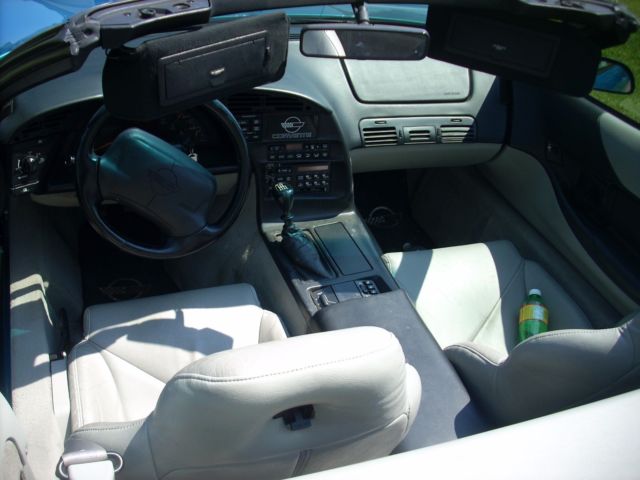 1994 Chevrolet Corvette Convertible - photo 10
