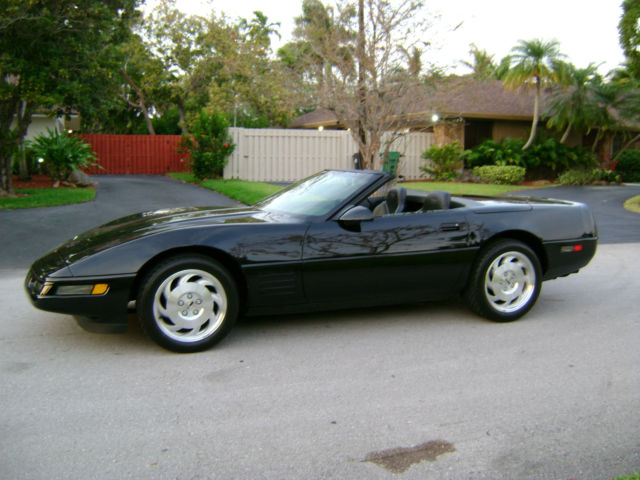 1994 Convertible - 4800 orig. mi - Rare 3X Black - 6 spd.- 100% Orig. Show Cond. 1994 Chevrolet Corvette Convertible