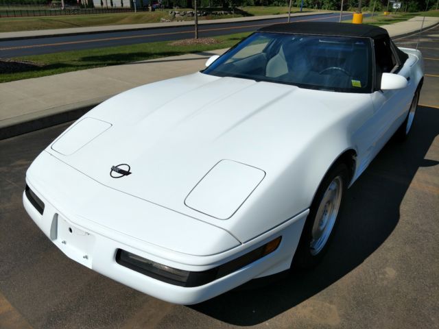 1994 Chevrolet Corvette Convertible - photo 2