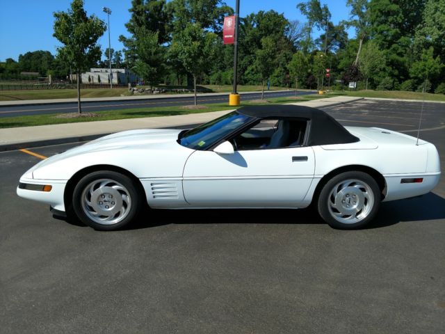1994 Chevrolet Corvette Convertible - photo 3