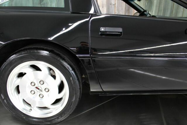 1994 Chevrolet Corvette Low Miles Great Condition Loaded w/Options - photo 12