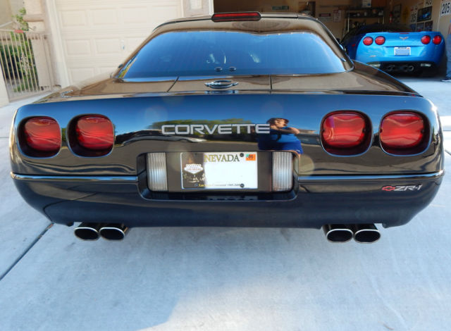 1994 Chevrolet Corvette ZR-1 - photo 2