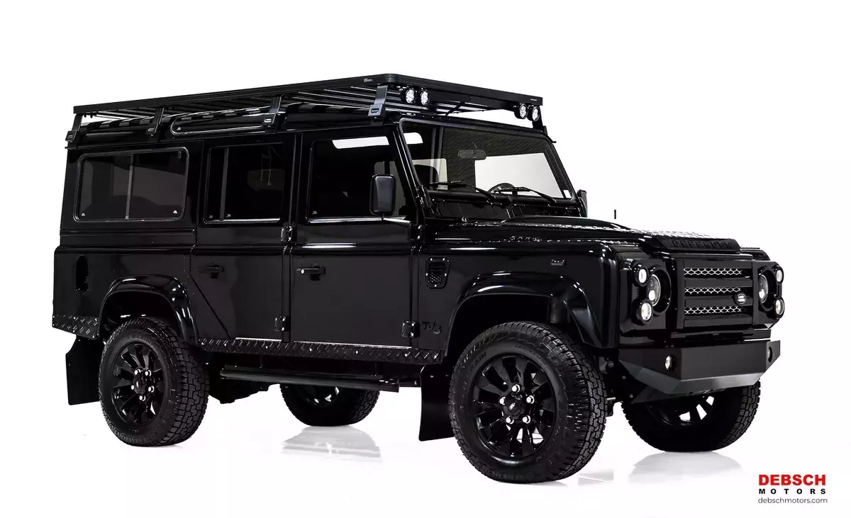 1994 Defender Td5 Air-Con Special-Made Vehicle Fully Restored 1994 Land Rover Td5 LHD Automatic AC TD5 Frame Off Restoration
