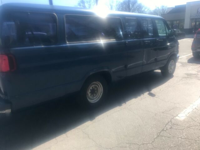 1994 Dodge Ram Van - photo 5