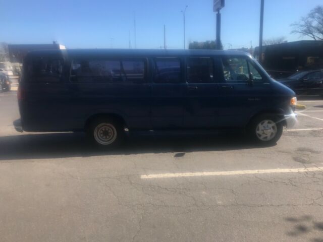 1994 Dodge Ram Van - photo 6
