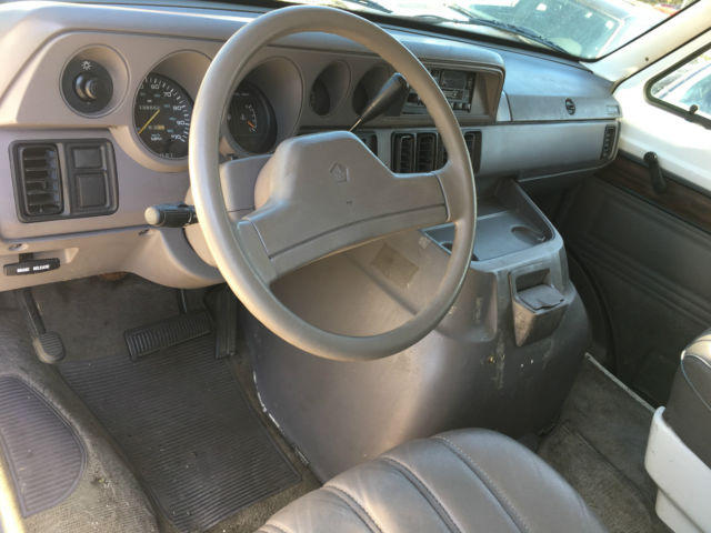 1994 Dodge Other Base Standard Passenger Van 3-Door - photo 4