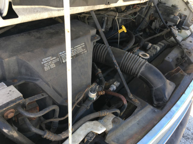 1994 Dodge Other Base Standard Passenger Van 3-Door - photo 5