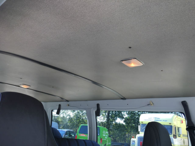 1994 Dodge Other Base Standard Passenger Van 3-Door - photo 7