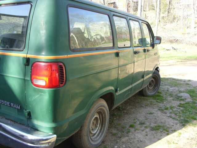 1994 Dodge Ram Van B150 - photo 3