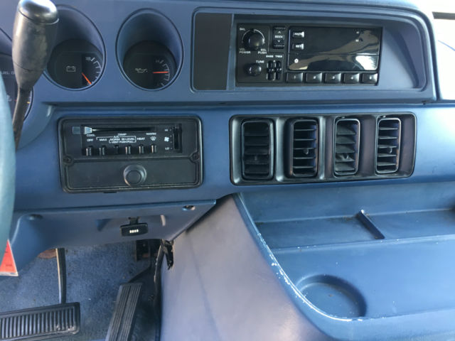 1994 Dodge Other Base Extended Passenger Van 3-Door - photo 12