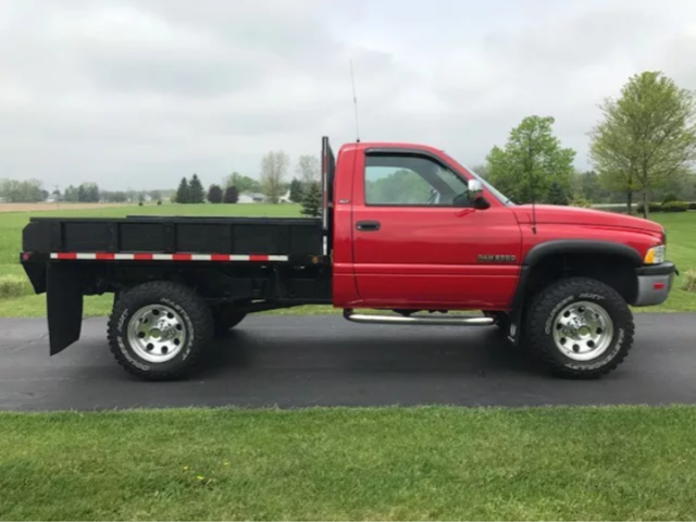 1994 Dodge Ram 2500 Laramie SLT - photo 2