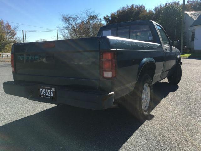 1994 Dodge Dakota Sport Standard Cab Pickup 2-Door - photo 5