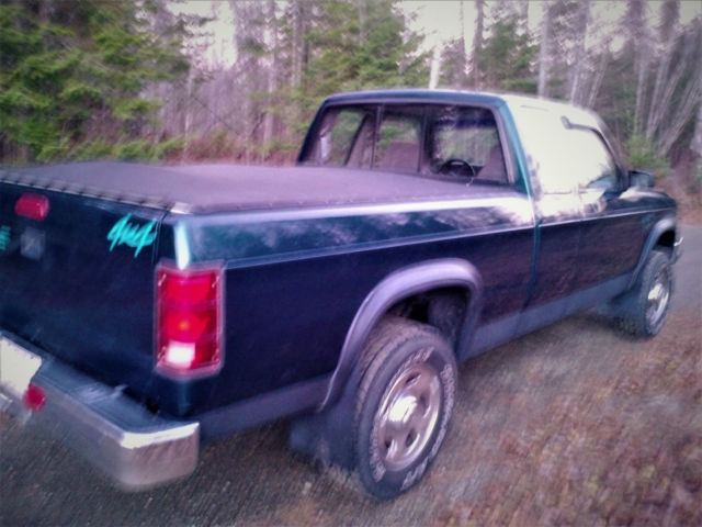 1994 Dodge Dakota Sport Extended Cab Pickup 2-Door - photo 13