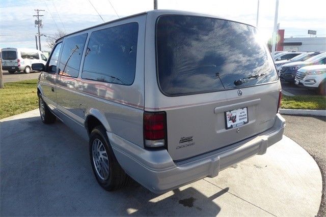 1994 Dodge Grand Caravan SE - photo 9