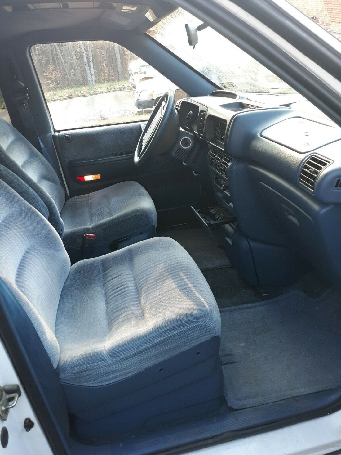 1994 Dodge Grand Caravan LE - photo 6