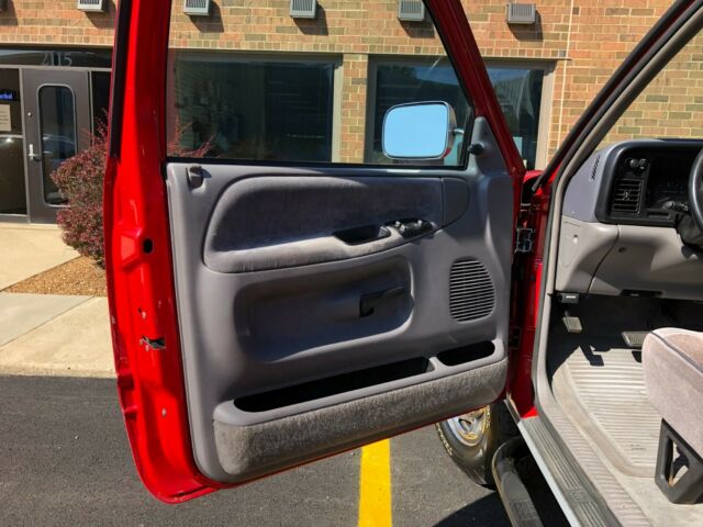 1994 Dodge Ram 2500 SLT 2-Tone - photo 10