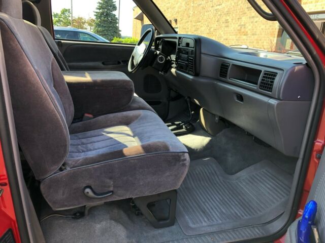 1994 Dodge Ram 2500 SLT 2-Tone - photo 7