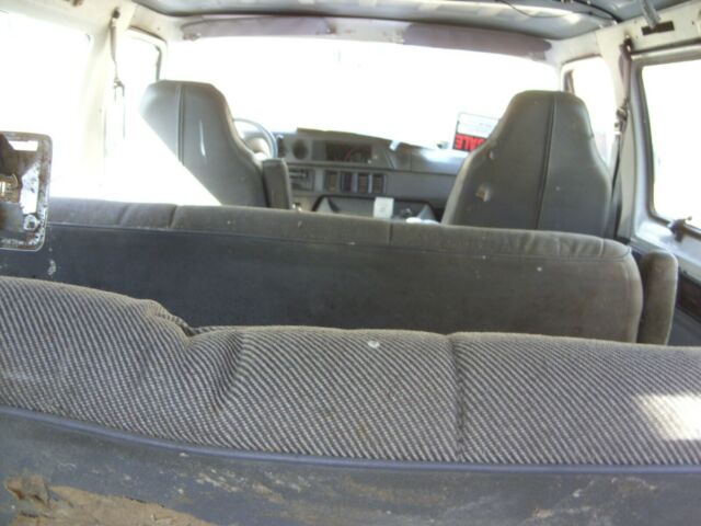 1994 Dodge Ram Van - photo 11