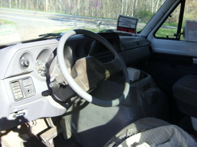 1994 Dodge Ram Van - photo 5