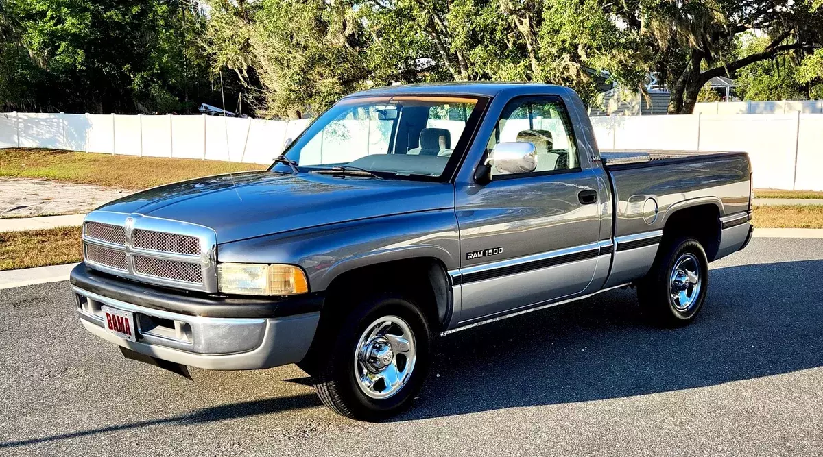 1994 Dodge Ram 1500 Reg-Cab Short Bed V8 1994 Dodge Ram 1500 Short Bed Magnum V8