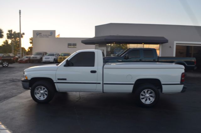1994 Dodge Ram 2500 ST - photo 3
