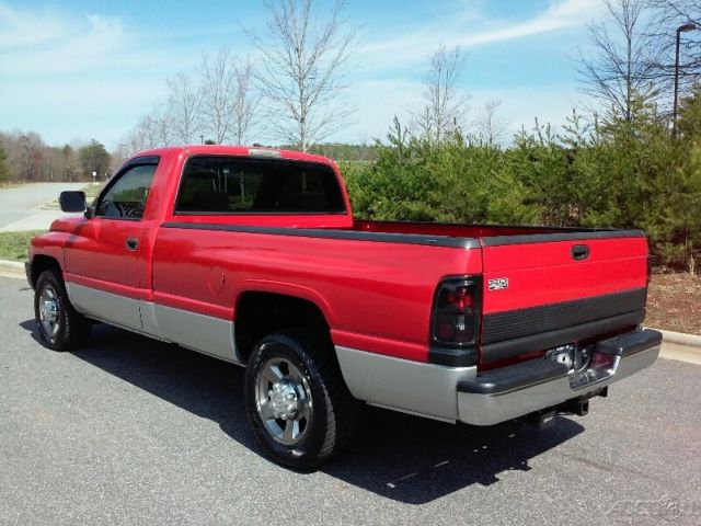 1994 Dodge Ram 2500 HD Reg Cab 135 WB - photo 5