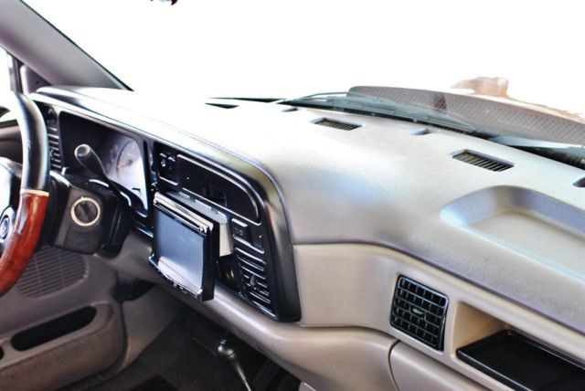 1994 Dodge Ram 2500 HD Custom 4x4 Turbo Diesal Wow! - photo 9