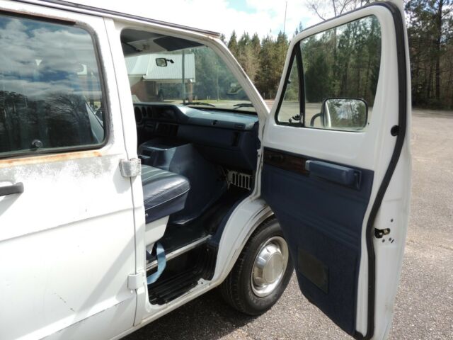 1994 Dodge Ram Van 350 Wagon - photo 13