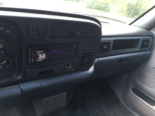 1994 Dodge Ram 3500 - photo 4