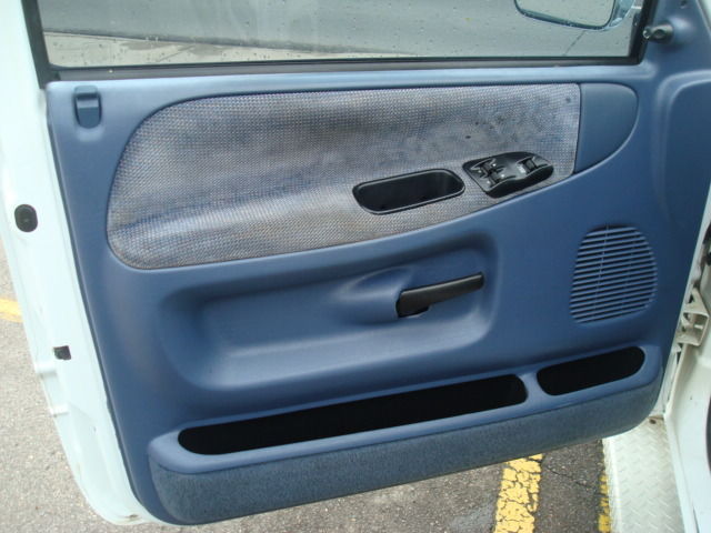 1994 Dodge Ram 3500 SLT - photo 13