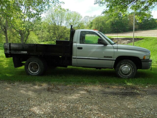 1994 Dodge Ram 3500 SLT - photo 2