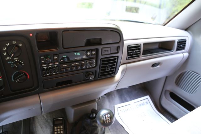 1994 Dodge Ram 3500 SLT 5.9 DUMP - photo 11
