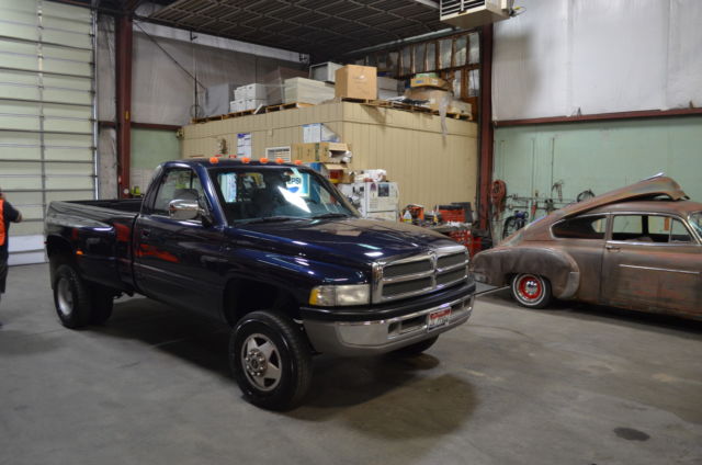 1994 Dodge Ram 3500 Base Standard Cab Pickup 2-Door - photo 5