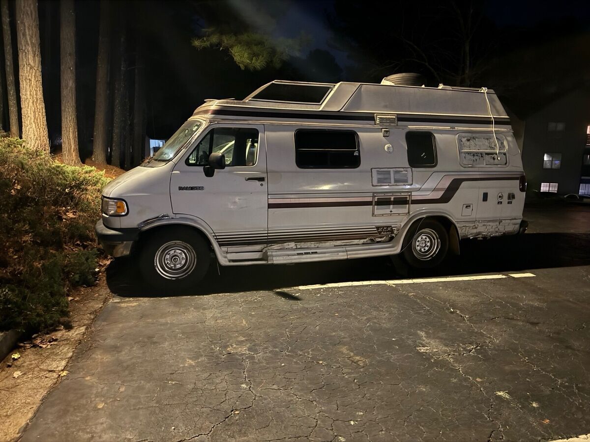 1994 Dodge Ram Van RV    CLASS B  DODGE RAM  5.2 - photo 7