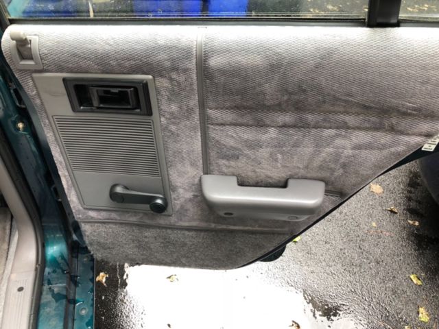 1994 Dodge Shadow ES - photo 11
