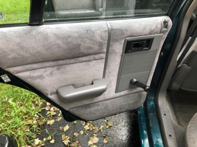 1994 Dodge Shadow ES - photo 8