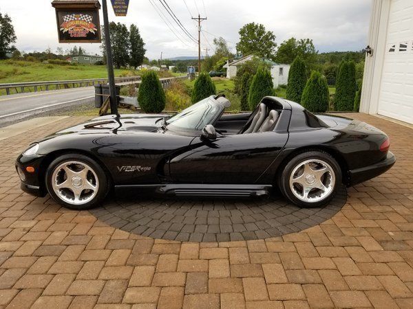 1994 Dodge Viper RT/10 14k Actual Miles VERY CLEAN with alot of UPGRADES!!!!! 1994 Dodge Viper RT/10