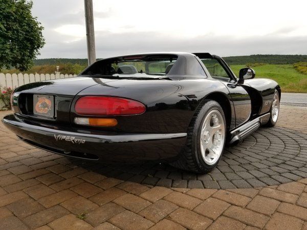 1994 Dodge Viper RT/10 - photo 2