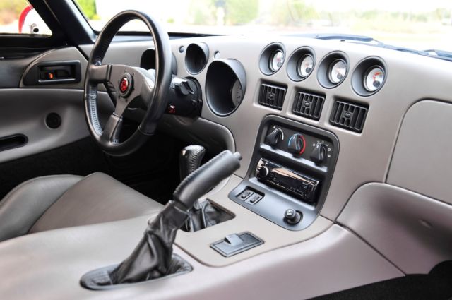 1994 Dodge Viper RT/10 - photo 11