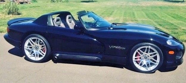 1994 Dodge Viper RT/10 CLEAN TITLE & CARFAX 1994 Dodge Viper RT/10