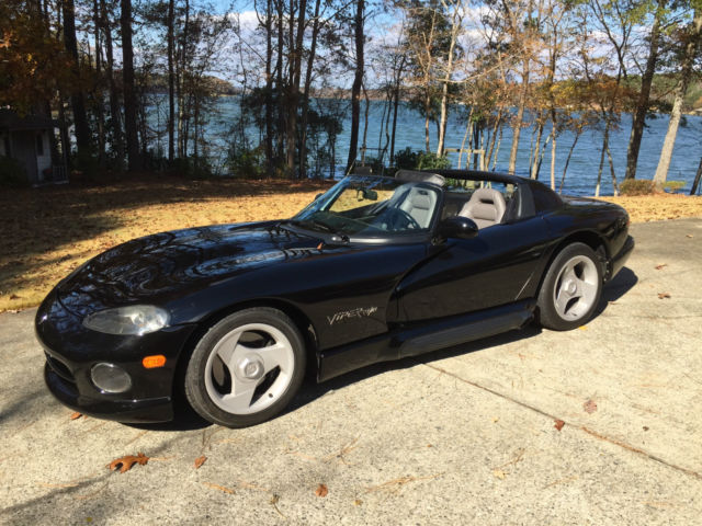 1994 Dodge Viper RT/10 Convertible 8.0L V10 1994 Dodge Viper RT/10