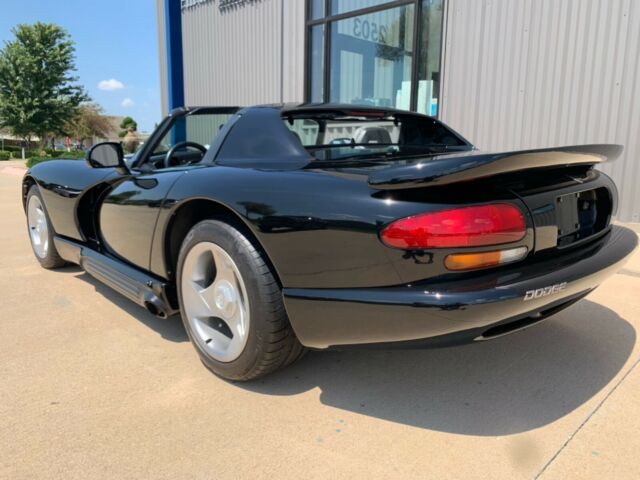 1994 Dodge Viper RT/10 - photo 4