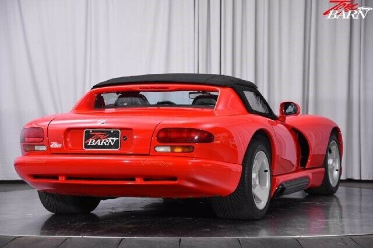 1994 Dodge Viper Sports Car - photo 8