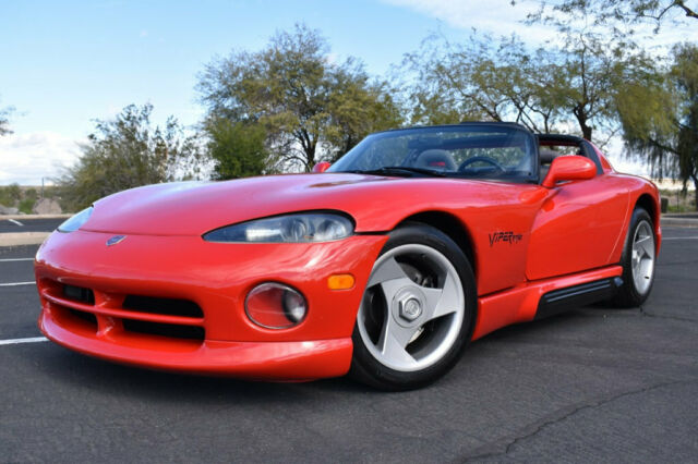 1994 DODGE VIPER,LOW MILES,ALL STOCK AND ORIGINAL,VERY CLEAN,JUST SERVICED!!! 1994 Dodge Viper 2dr Open Sports Car