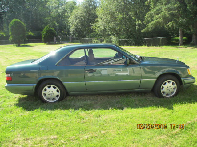 1994 E320 COUPE 33,000 ORIGINAL MILES RARE MODEL and COLOR COMBINATION 1994 Mercedes-Benz E-Class 3.2L 6 CYL COUPE WITH 33 K ORIG MILES!